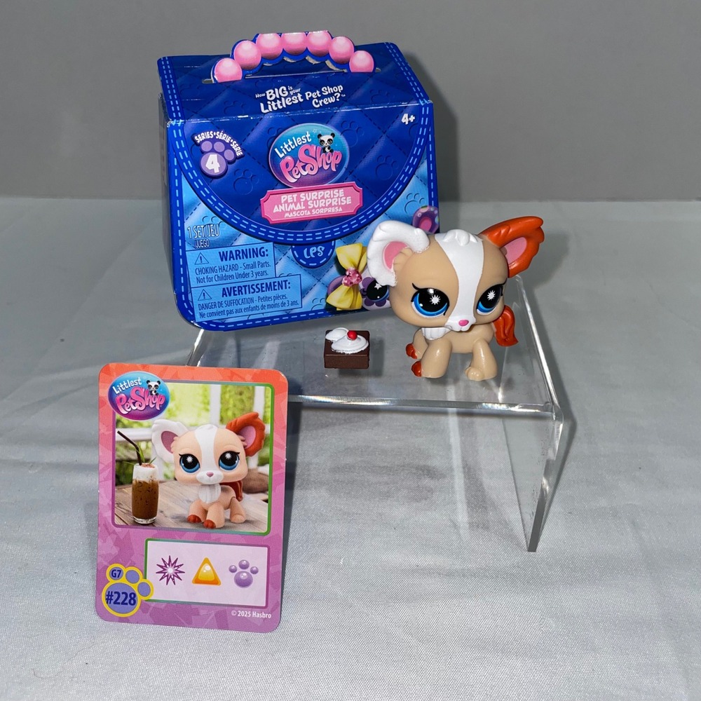 Littlest Pet Shop G7 Series 4 Pet Surprise #228 Papillon Dog Figure with Card